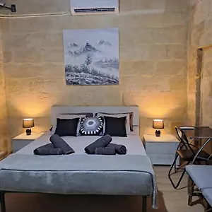  Appartamento Lovely 1 Bedroom In The Heart Of